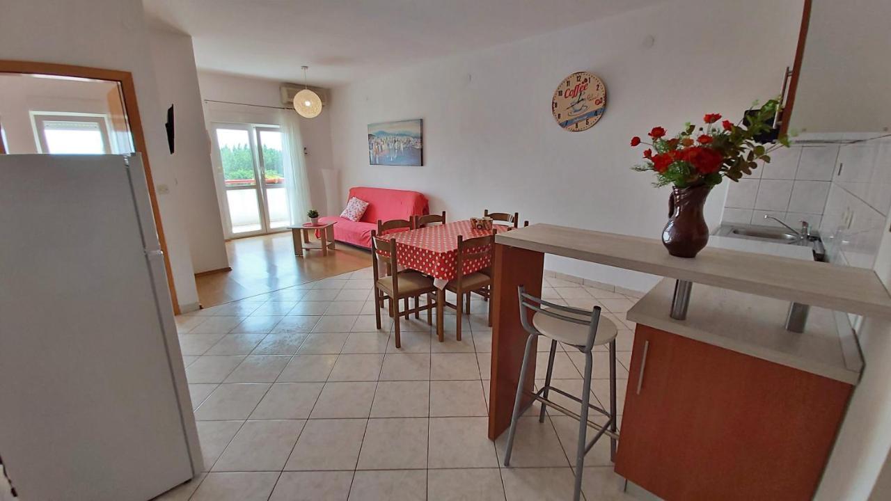 Apartments Zvone Omis Luaran gambar