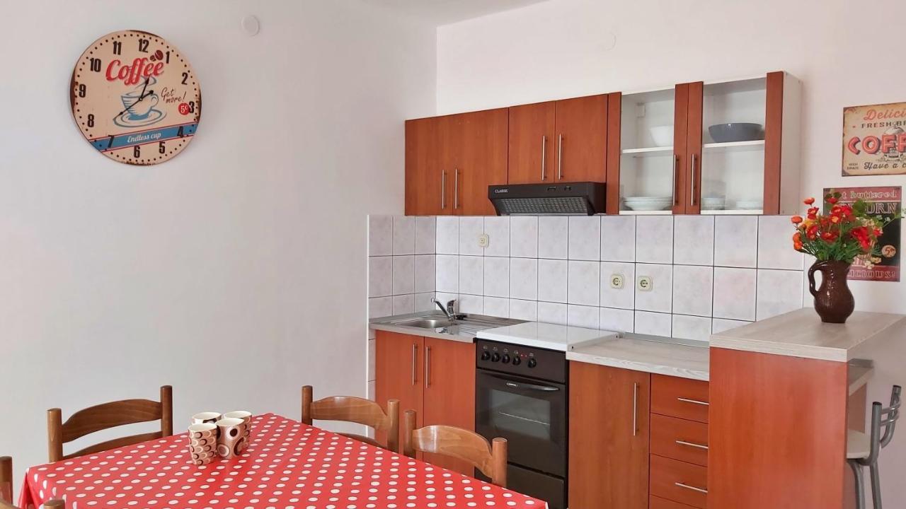 Apartments Zvone Omis Luaran gambar