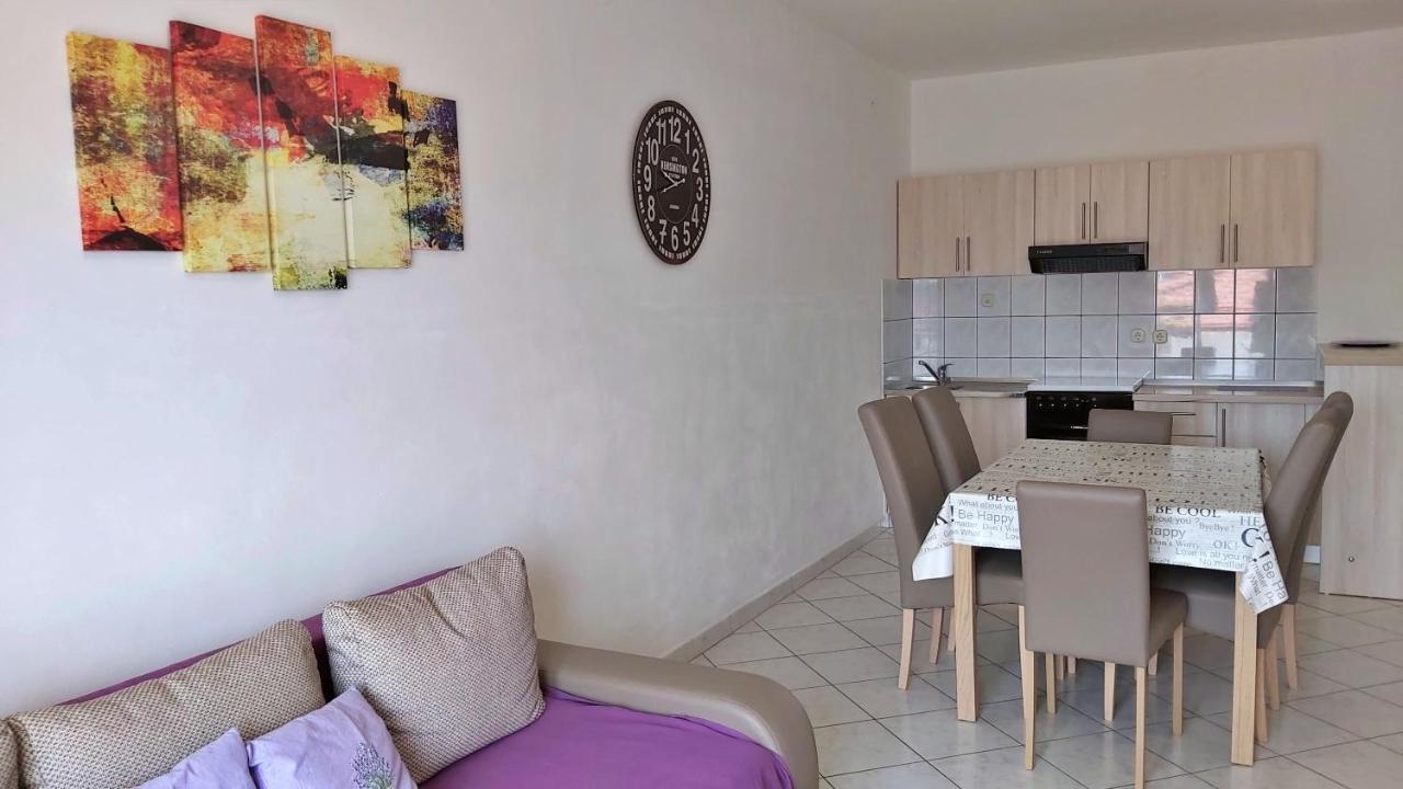 Apartments Zvone Omis Luaran gambar