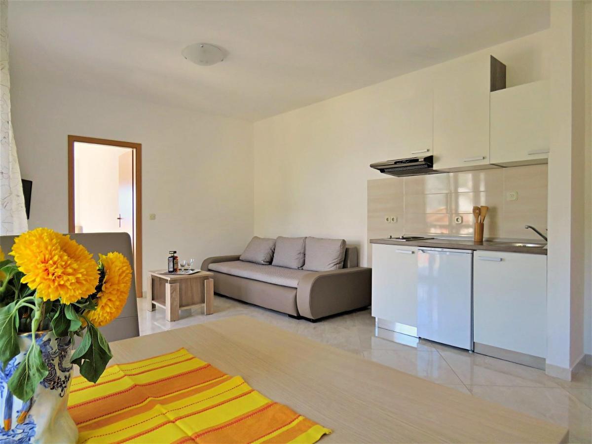 Apartments Zvone Omis Luaran gambar