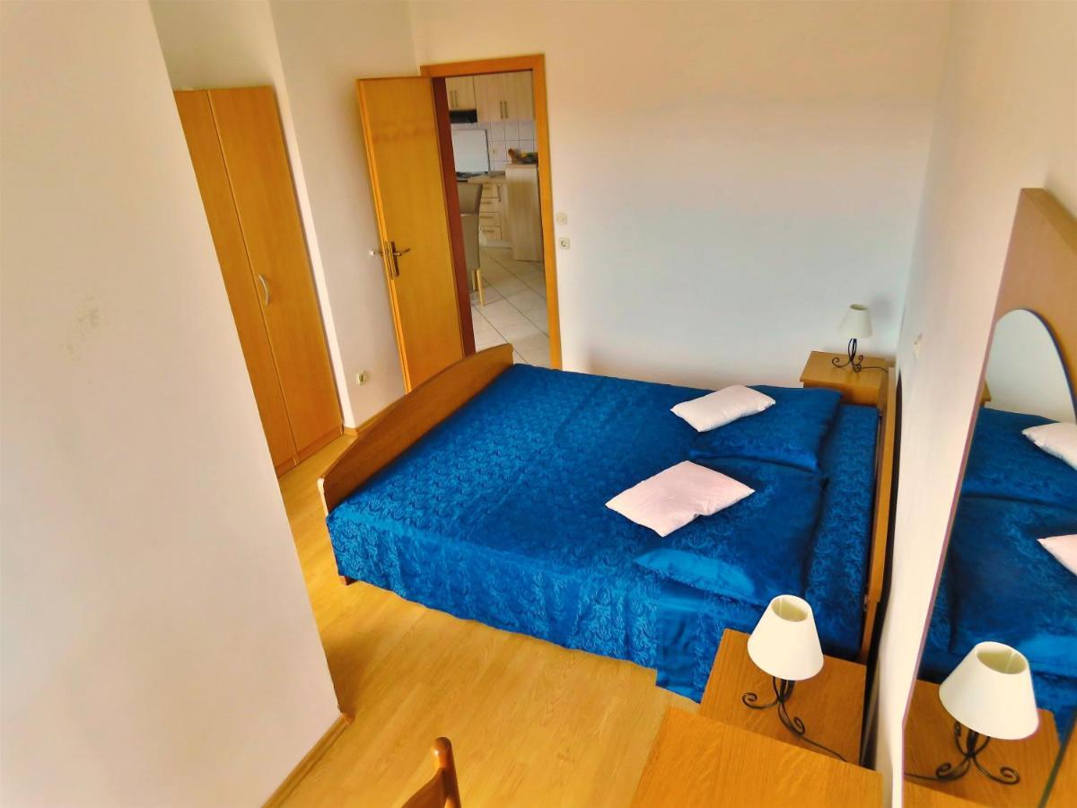 Apartments Zvone Omis Luaran gambar